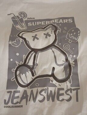 Extra Large / Oversized Gray Bear Design Graphic Tee